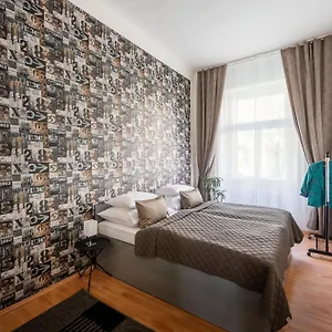 Lucky Angel Prague-karlin Apartment